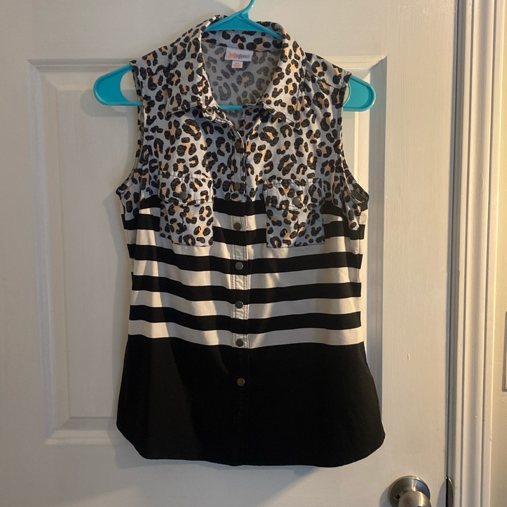 Button down LuLaRoe top